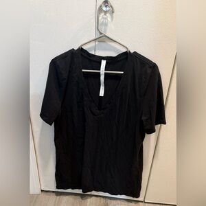 Lululemon Athletica Black V-Neck Short Sleeve Tee! Size 12.